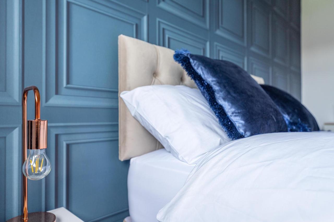 Contractor Accommodation Near Heathrow, Windsor Minutes From M4 スラウ エクステリア 写真