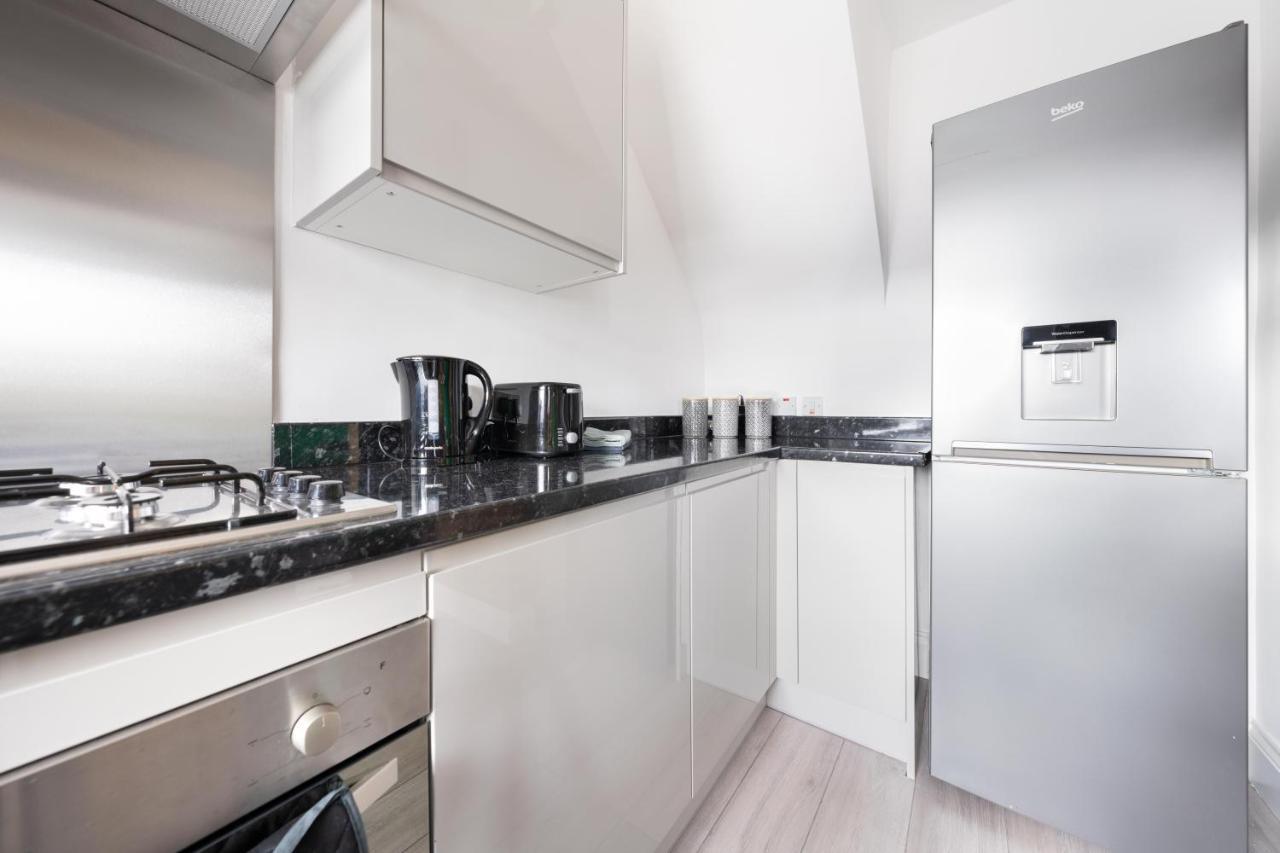 Contractor Accommodation Near Heathrow, Windsor Minutes From M4 スラウ エクステリア 写真